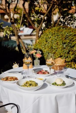 RESTAURANTS